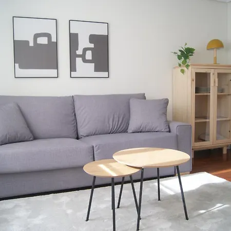 Nuevo, Luminoso, Reformado, Cerca Del Casco Viejo Bilbao