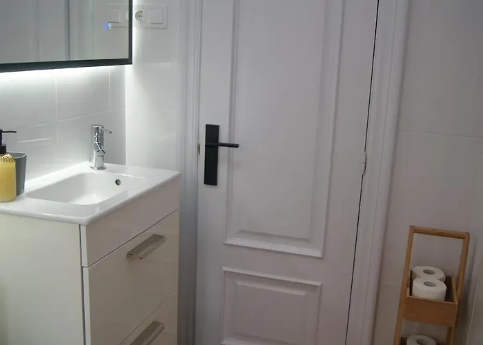 Appartement Nuevo, Luminoso, Reformado, Cerca Del Casco Viejo *